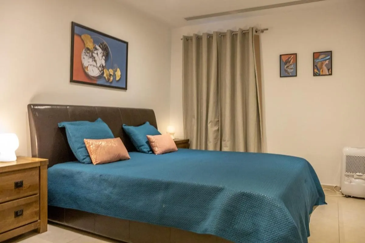 Modern 2 Double Bedroom Apartment Yard & Fully Ac Marsaskala Malta